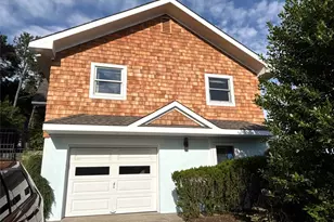 2 W Hillover Rd, Hampton Bays, NY 11946 - Photo 32