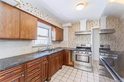 12 Taylor Place, Hempstead, NY 11550 - Photo 4