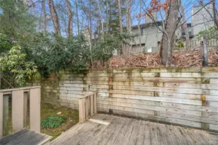 260 Vista Dr, Jericho, NY 11753 - Photo 32