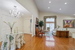 260 Vista Dr, Jericho, NY 11753 - Photo 6