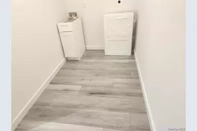 510 Neighborhood Road, Shirley, NY 11967 - Photo 6