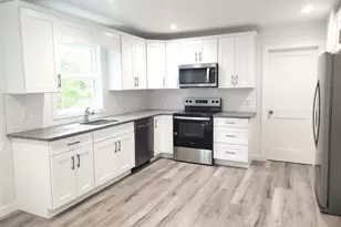 510 Neighborhood Rd, Shirley, NY 11967 - Photo 4