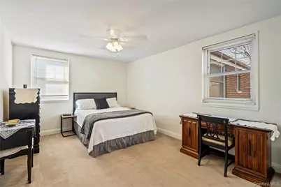 63-09 252nd Street #4-1322, Little Neck, NY 11362 - Photo 16