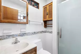 250 Paradise Point Rd, Southold, NY 11971 - Photo 10