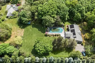 250 Paradise Point Rd, Southold, NY 11971 - Photo 20