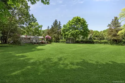 250 Paradise Point Road, Southold, NY 11971 - Photo 18
