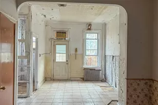 68-09 60th St, Ridgewood, NY 11385 - Photo 28