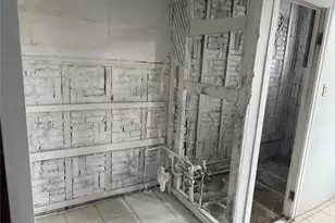 68-09 60th St, Ridgewood, NY 11385 - Photo 8