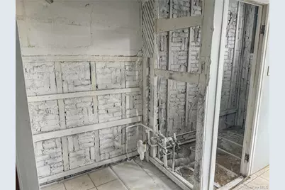 68-09 60th Street, Ridgewood, NY 11385 - Photo 16