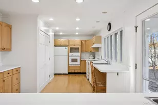 69 Tuthill Point Rd, East Moriches, NY 11940 - Photo 10