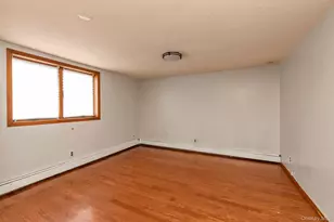 1521 Pine Acres Blvd, Bay Shore, NY 11706 - Photo 12