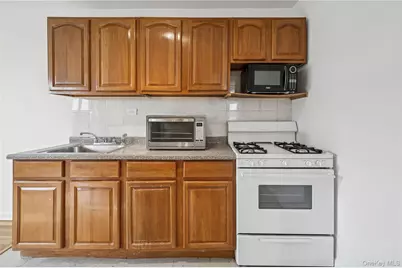 5730 Mosholu Avenue #5F, Bronx, NY 10471 - Photo 6