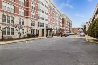 300 Mamaroneck Avenue #417, White Plains, NY 10605 - Photo 6