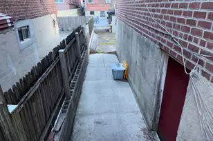 2832 Harding Ave, Bronx, NY 10465 - Photo 20