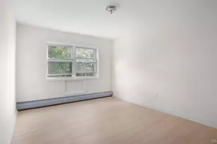 2939 Colden Ave, Bronx, NY 10469 - Photo 8