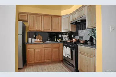 2939 Colden Avenue, Bronx, NY 10469 - Photo 2