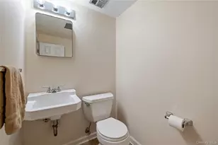 20 Steuben Dr, Oyster Bay, NY 11753 - Photo 20