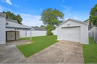 179 Hoffman Avenue, Elmont, NY 11003 - Photo 20