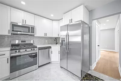 179 Hoffman Avenue, Elmont, NY 11003 - Photo 6