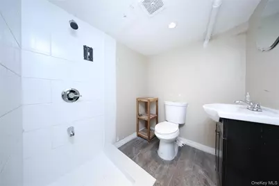 138 Ormonde Boulevard, Valley Stream, NY 11580 - Photo 28