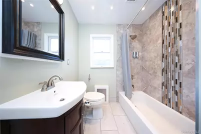 138 Ormonde Boulevard, Valley Stream, NY 11580 - Photo 20