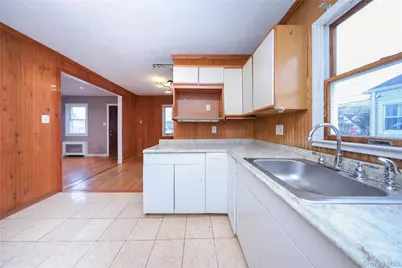 138 Ormonde Boulevard, Valley Stream, NY 11580 - Photo 14