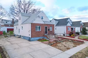 138 Ormonde Blvd, Valley Stream, NY 11580 - Photo 2