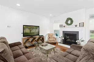 9 Sipala Ct, Manorville, NY 11949 - Photo 12