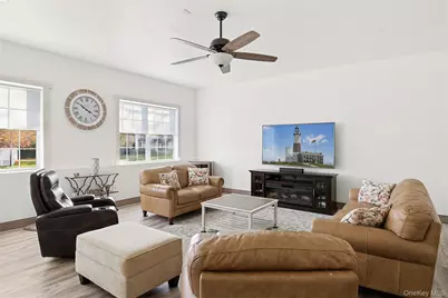 9 Sipala Court, Manorville, NY 11949 - Photo 6