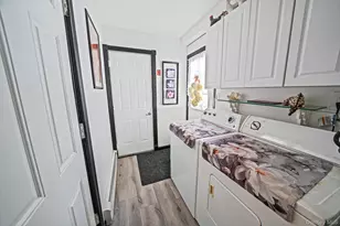 14 Ormand Ave, Medford, NY 11763 - Photo 16