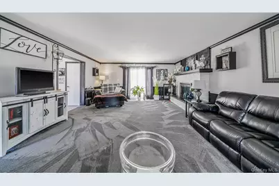 14 Ormand Avenue, Medford, NY 11763 - Photo 4