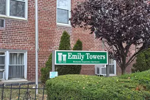 35-10 150th St, Flushing, NY 11354 - Photo 2