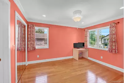 8220 250th Street, Bellerose, NY 11426 - Photo 18