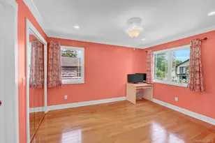 82-20 250th St, Bellerose, NY 11426 - Photo 18