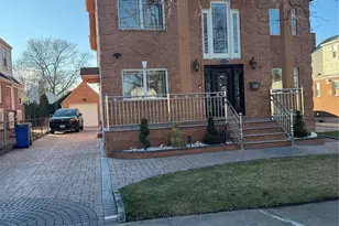 82-20 250th St, Bellerose, NY 11426 - Photo 2