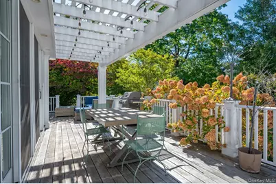 443 Highbrook Avenue, Pelham, NY 10803 - Photo 32