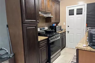 146-15 221st St, Springfield Gardens, NY 11413 - Photo 12