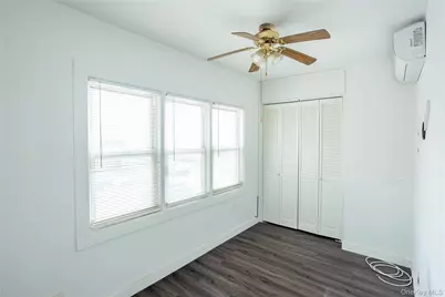 43-18 214  Place, Bayside, NY 11361 - Photo 8