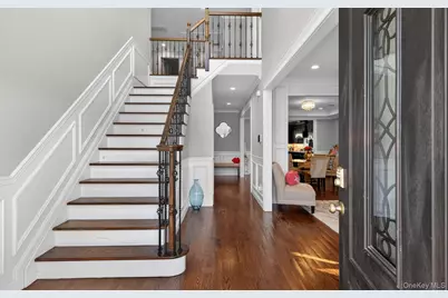 805 Pine Place, Bellmore, NY 11710 - Photo 2