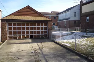 141-11 Booth Memorial Ave, Flushing, NY 11355 - Photo 6