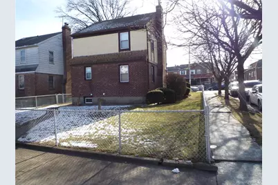 141-11 Booth Memorial Avenue, Flushing, NY 11355 - Photo 4