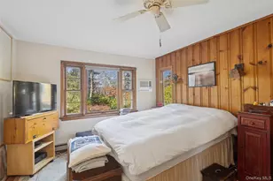 42 Bittersweet, Hampton Bays, NY 11946 - Photo 4