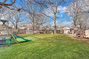 87 Vail Ave, Riverhead, NY 11901 - Photo 6