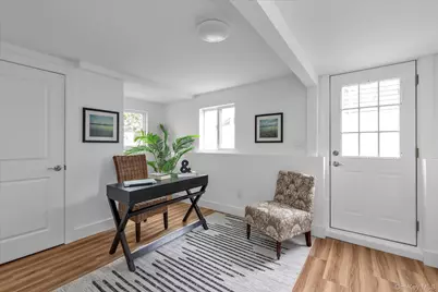 513 Dee Court, East Meadow, NY 11554 - Photo 20