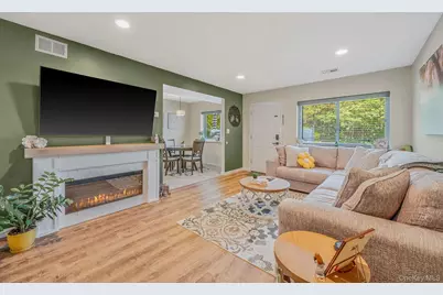 220 Storm Drive, Holtsville, NY 11742 - Photo 12