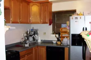 17 Sneden Pl W, Spring Valley, NY 10977 - Photo 2