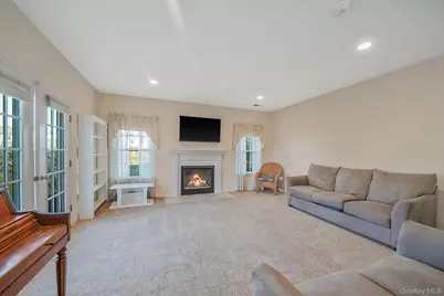 554 Mirror Pond Court, Moriches, NY 11955 - Photo 8