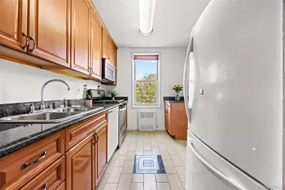 150-15 79th Avenue #6K, Kew Gardens, NY 11367 - Photo 2