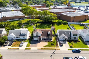 222 Chance Dr, Oceanside, NY 11572 - Photo 6