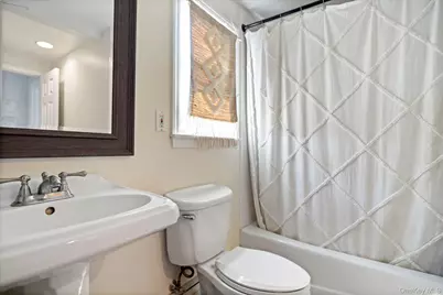 222 Chance Drive, Oceanside, NY 11572 - Photo 36